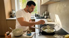 Rybí lívance z konzervy: rychlá snídaně s kefírem a sodou, která překvapí