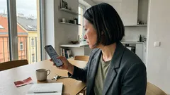 Proč v telefonním seznamu ubývají čísla? Gaftova krátká báseň jako tiché varování