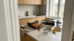 Líný jablečný koláč z lavaše: vrstvy jako z listového těsta a minimum práce