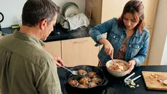 Nejchutnější játrové placičky z kuřecích jater: jednoduchý trik pro zlatou kůrku